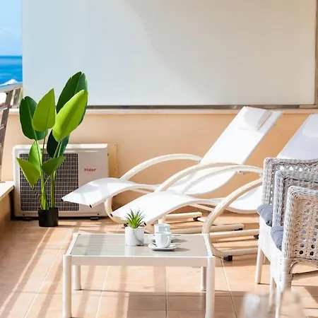 2bdr Ocean And La Gomera Vista Getaway * Puerto de Santiago (Tenerife)